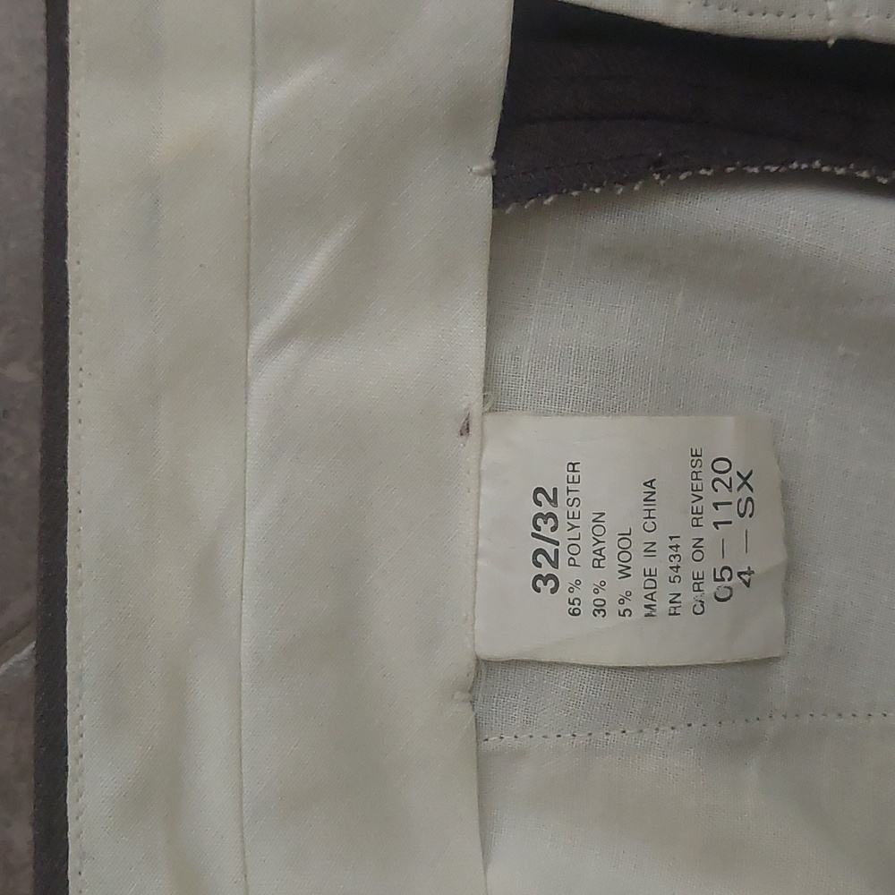 Men's slacks - Picture 3 of 4